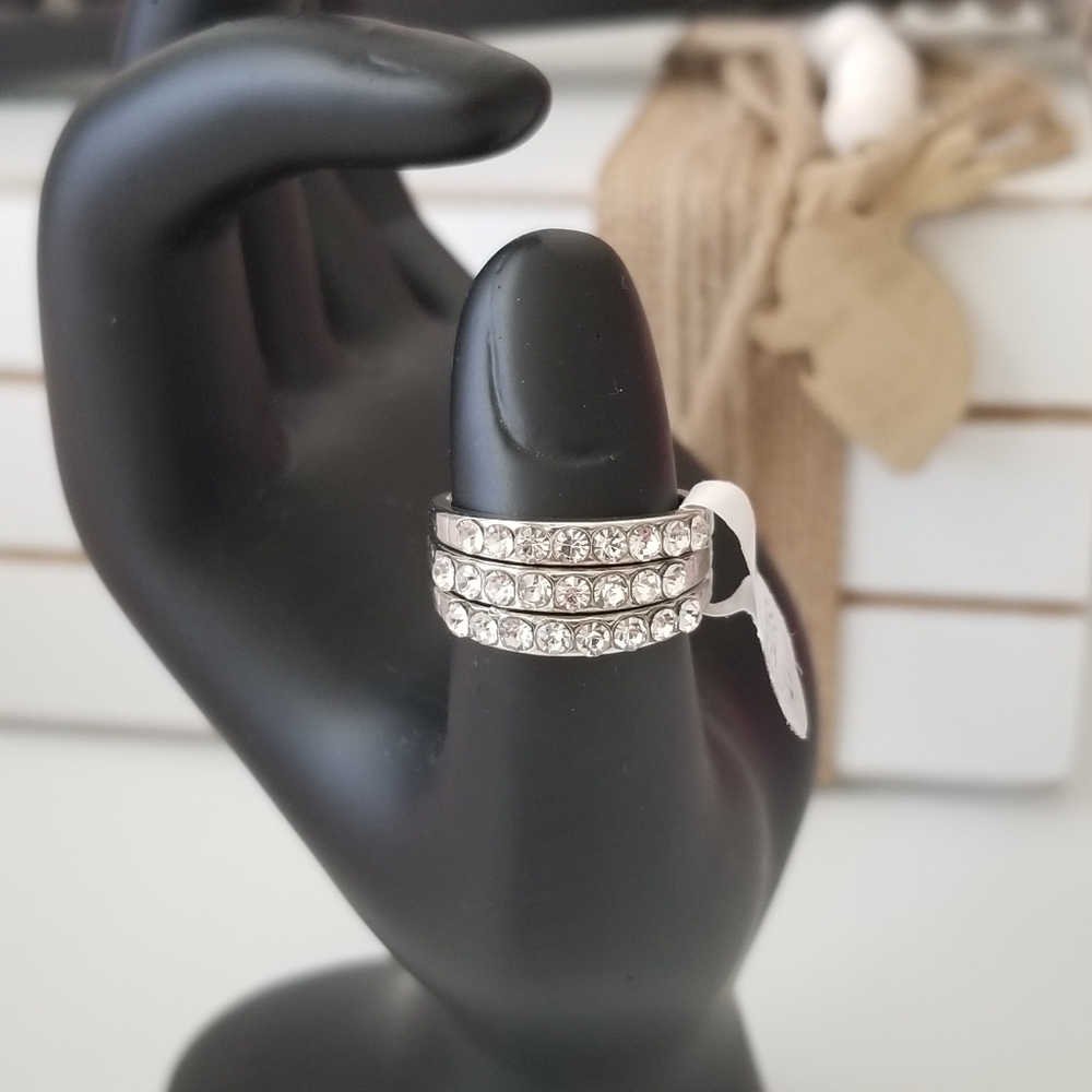 Luxury 3 band Stackable Rings size 7